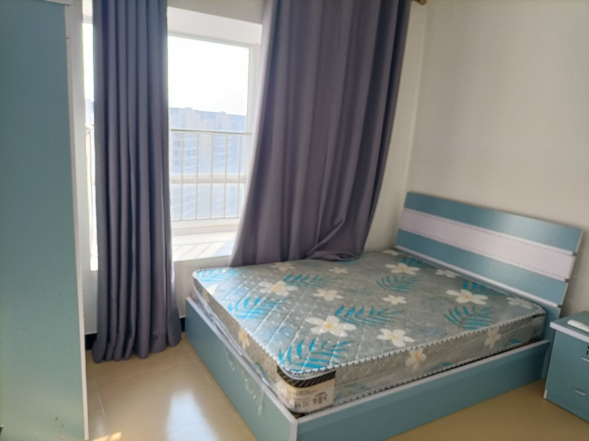 水岸听涛三房2500家具家电齐全