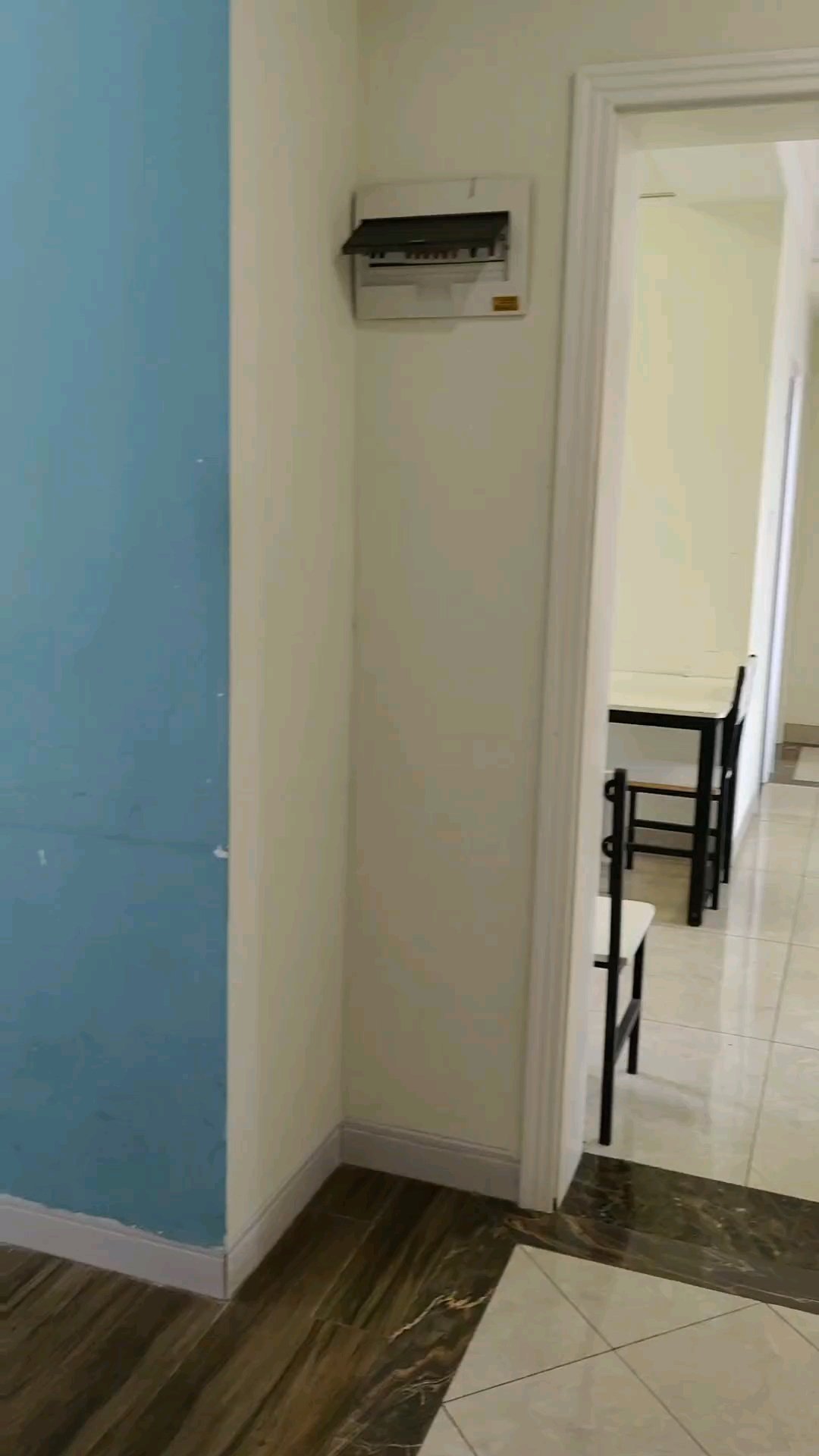 3室2厅1卫0阳台3200元/月,环境幽静,居住舒适